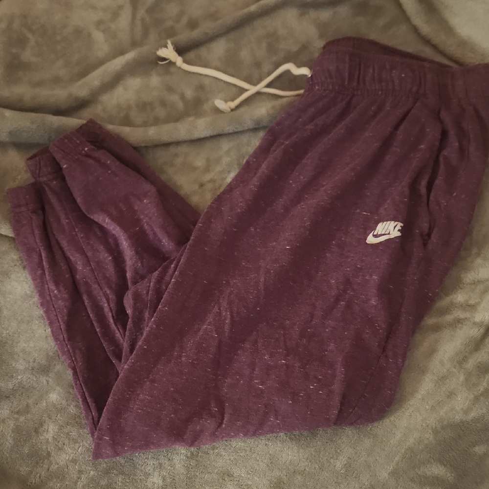 Women's Nike Purple Jogger Capri